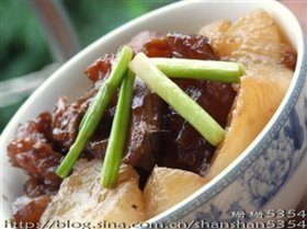 牛腩萝卜