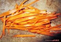 白菜炒腊肠的做法 步骤2
