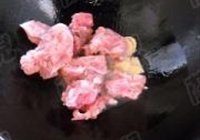 海带煨脊骨的做法 步骤8