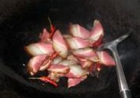 荞头炒湘腊肉的做法 步骤6