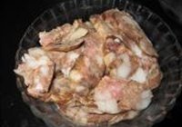 白菜炒腊肠的做法 步骤3