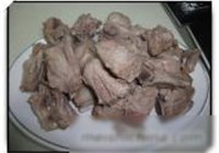 排骨烧土豆的做法 步骤4