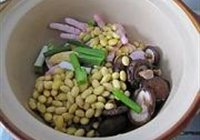 香菇黄豆凤爪汤的做法 步骤5