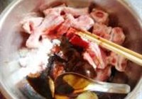 粉蒸排骨的做法 步骤2