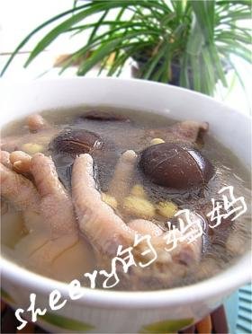 香菇黄豆凤爪汤