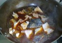 水煮鱼头的做法 步骤9