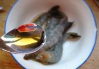 双味芝麻虾的做法 步骤5