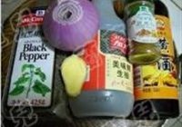微波孜然葱香烤鸡的做法 步骤2