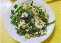 蒜苗炒鸡蛋的做法 步骤6
