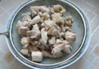 剁椒鸡丁的做法 步骤5