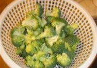 西兰花腊肠蛋饭的做法 步骤5