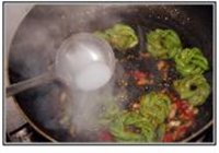 鱼香豇豆圈的做法 步骤16