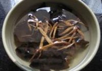 特色蒸鲈鱼的做法 步骤2