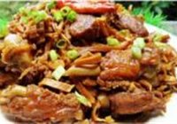 笋干烧鸭的做法 步骤9