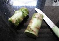 莴笋酿肉胶的做法 步骤3
