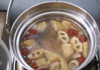 美容汤花胶炖鸡的做法 步骤11