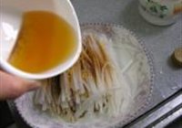 椒油萝卜丝的做法 步骤7