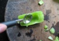 莴笋酿肉胶的做法 步骤6