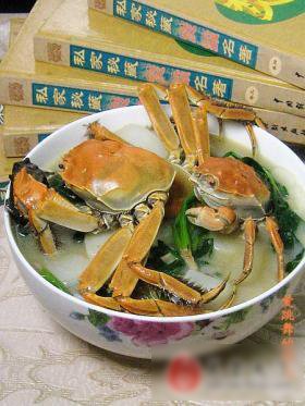 螃蟹煮年糕