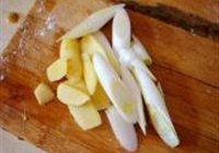黄花鱼豆腐煲的做法 步骤4