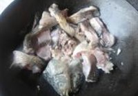 红烧草鱼豆腐的做法 步骤6