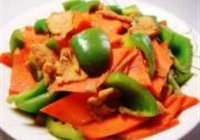 青椒胡萝卜炒肉片的做法 步骤6