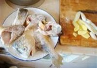 黄花鱼豆腐煲的做法 步骤2