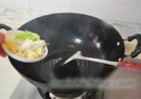 手撕包菜的做法 步骤2