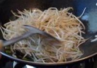 炒绿豆芽的做法 步骤6