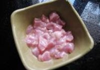 炒三丁的做法 步骤6