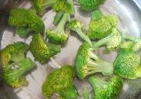 开洋西兰花的做法 步骤4
