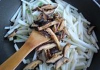山药炒肉丝的做法 步骤11