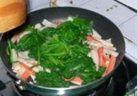 菠菜炒蟹棒的做法 步骤8