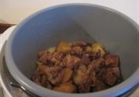 土豆烧牛腩的做法 步骤15