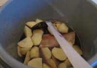 土豆烧牛腩的做法 步骤14