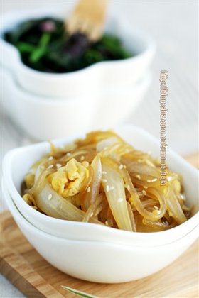 洋葱鸡蛋炒粉条