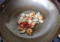 茄味口蘑虾球的做法 步骤12