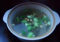 莲子薏米煲鸭汤的做法 步骤10