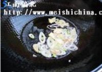 清炒梅豆的做法 步骤5
