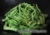 清炒豇豆的做法 步骤4