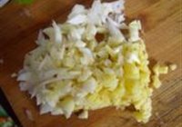 菜薹炒鸡肉的做法 步骤2