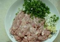 蛋饺一锅烩的做法 步骤1