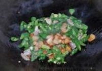 余干辣椒小炒油渣的做法 步骤12