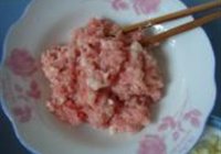 椒粒肉末烧豆腐的做法 步骤2