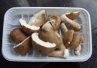 香菇毛豆焖仔鸡的做法 步骤3