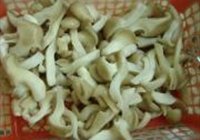 蛋饺一锅烩的做法 步骤3