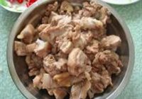 酸豆角烧鸭的做法 步骤1
