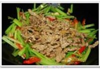 芹菜泡椒炒牛肉的做法 步骤12