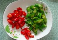 酸豆角烧鸭的做法 步骤4