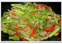 芹菜泡椒炒牛肉的做法 步骤14